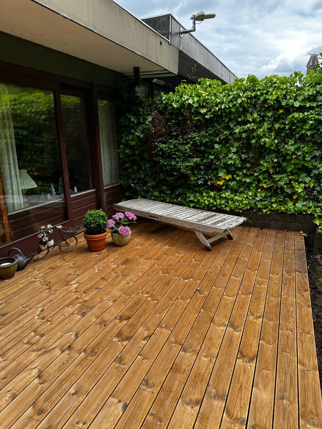 Færdig træterrasse i Hørsholm